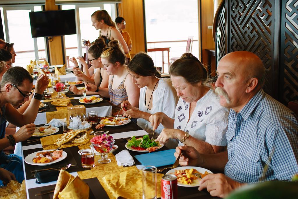 Hotel Cristina Diamond Cruise Ha Long Camera foto