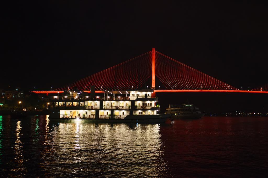 Hotel Cristina Diamond Cruise Ha Long Camera foto