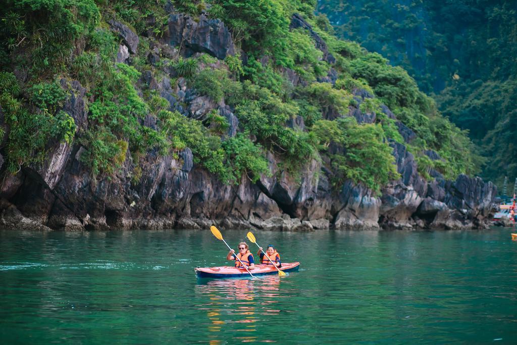 Hotel Cristina Diamond Cruise Ha Long Camera foto